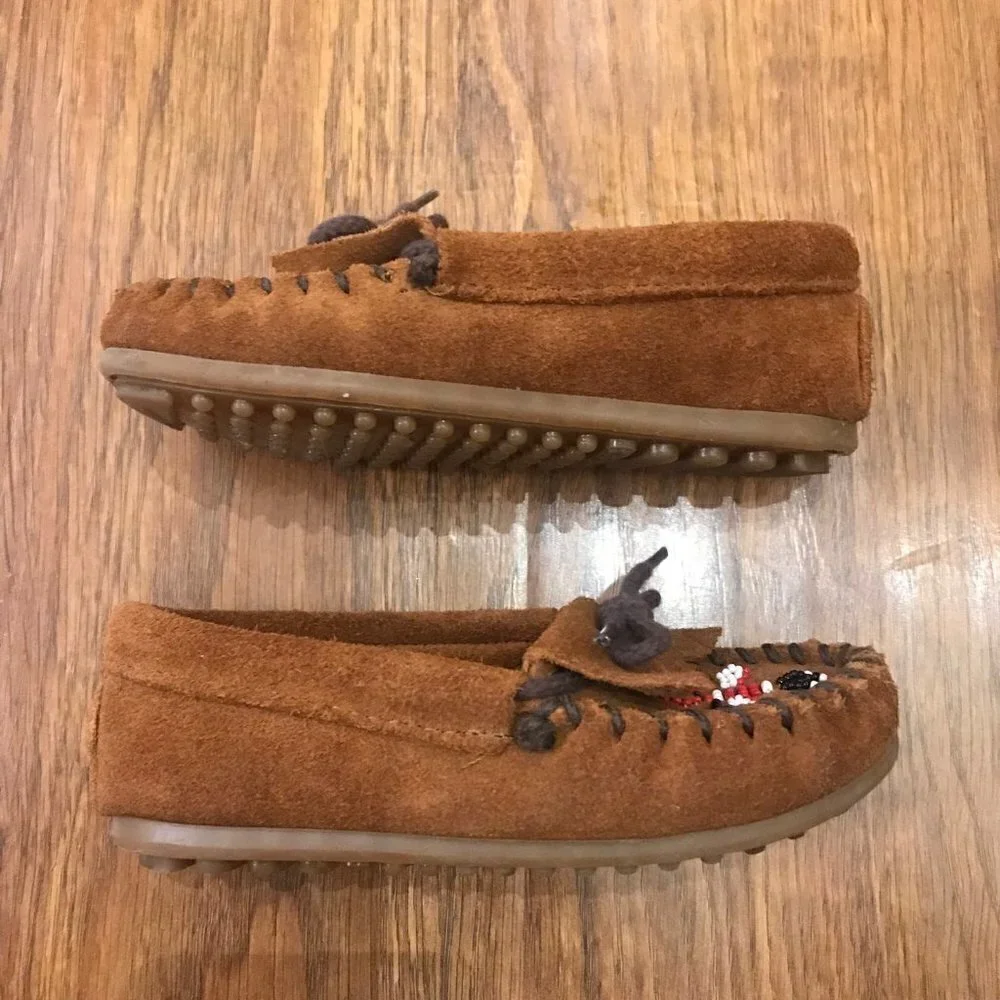 Kids beaded suede minnetonka moccasins